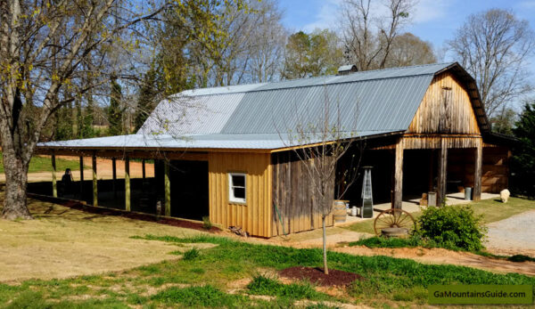 The Event Barn at Cavender Creek Winery