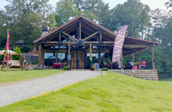 Tasting Room building at Big Door Vineyards
