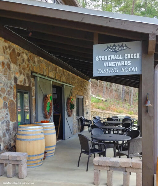 Outdoor covered seating area at Stonewall Creek Vineyards