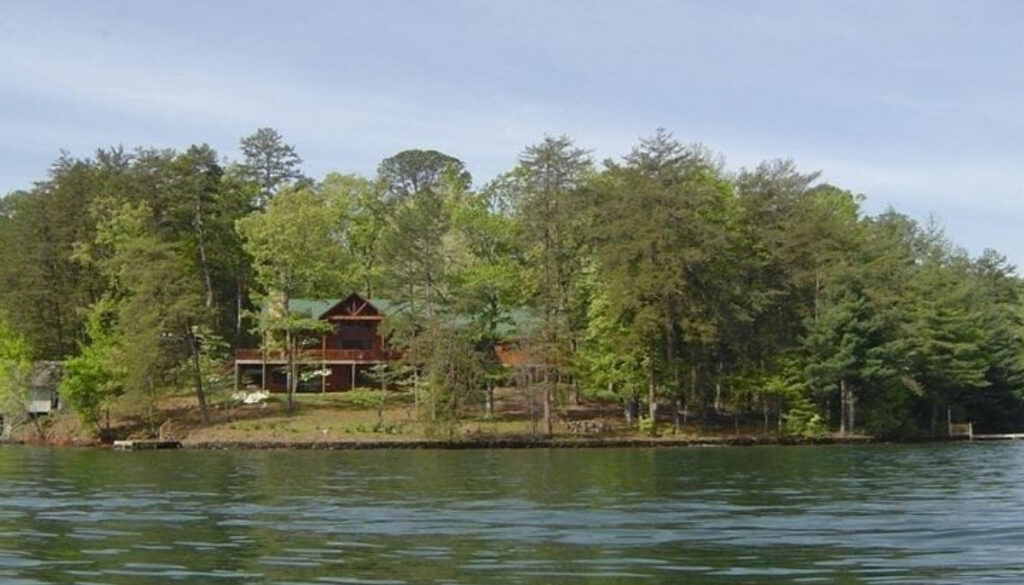 lakehouse rentals on lake burton