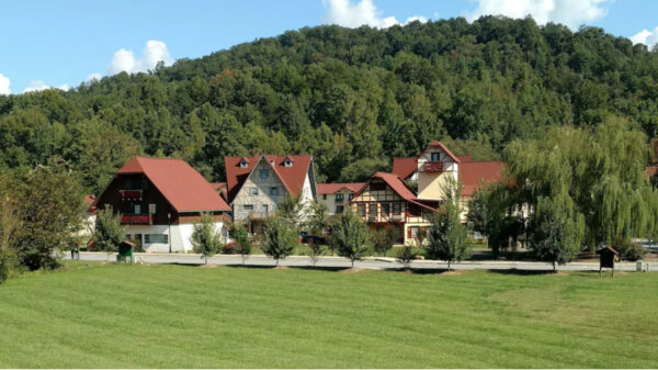 Breathless riverfront condo rental in downtown Helen, GA