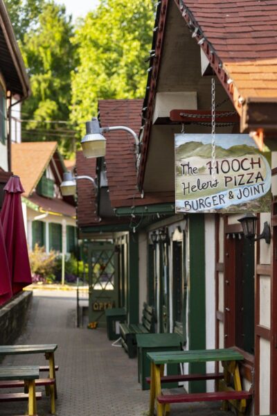 The Hooch Pizza and Burger Joint in Helen GA