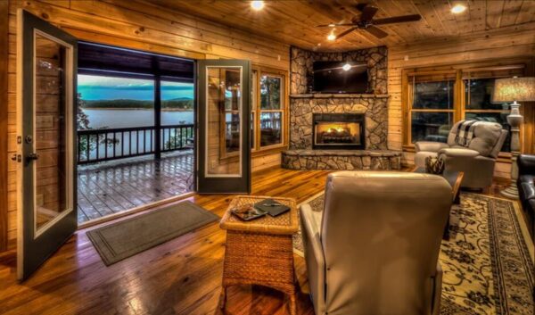Lodge on the Lake Cabin Rental in Blue Ridge GA