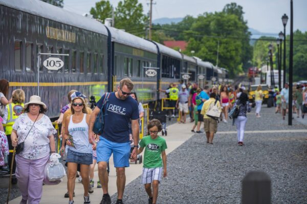 Blue Ridge Ga Train Tour [photo Explore Georgia]