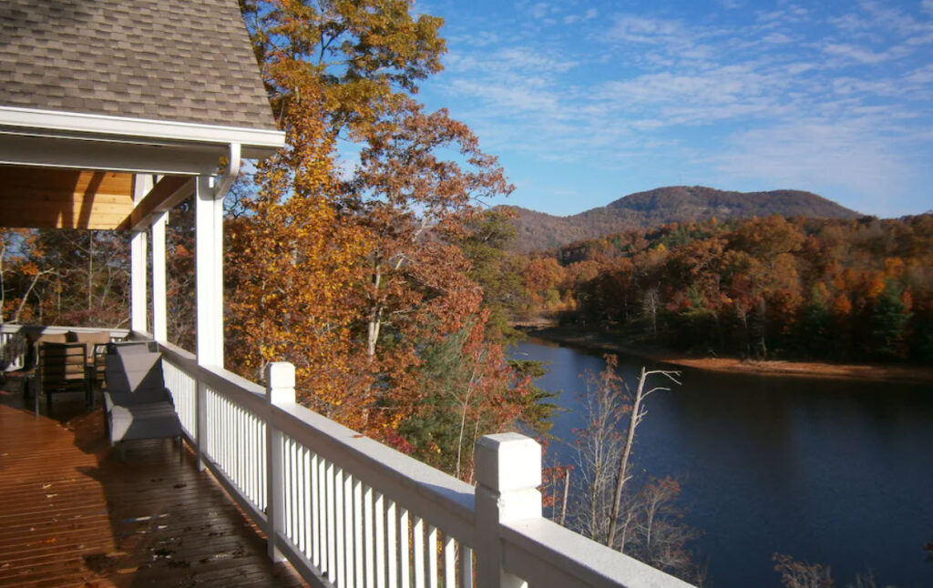 Waterfront rentals on scenic Lake Chatuge in North