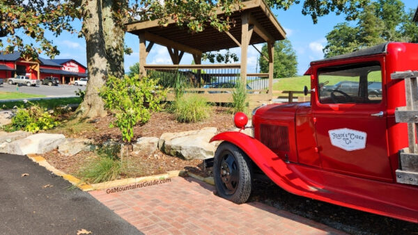 Stage at Reece's Cider Co in Ellijay, GA