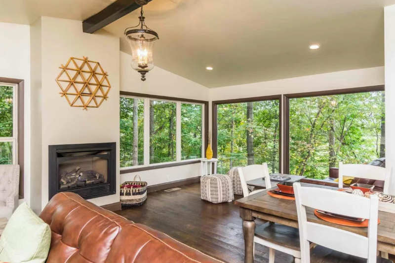 Tranquil Cottage vacation rental near Accent Cellars in Dahlonega